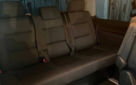 Volkswagen Multivan T5, 2005 год, 1 500 000 рублей, 2 фотография