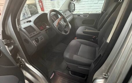 Volkswagen Multivan T5, 2005 год, 1 500 000 рублей, 4 фотография