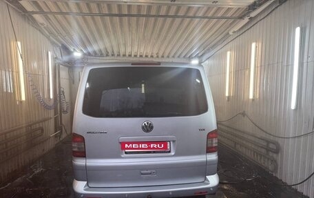 Volkswagen Multivan T5, 2005 год, 1 500 000 рублей, 14 фотография