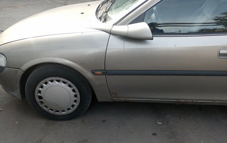 Opel Vectra B рестайлинг, 1996 год, 85 000 рублей, 1 фотография