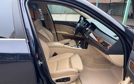 BMW 5 серия, 2008 год, 1 230 000 рублей, 13 фотография