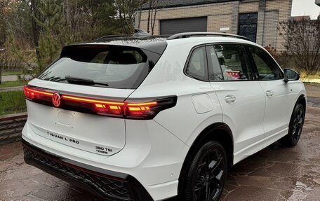 Volkswagen Tiguan, 2025 год, 4 700 000 рублей, 34 фотография