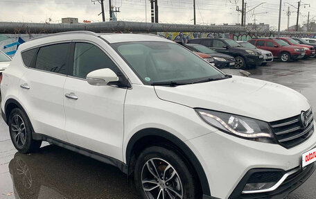 DongFeng 580 I, 2024 год, 1 570 000 рублей, 3 фотография