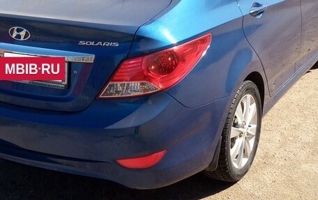 Hyundai Solaris II рестайлинг, 2011 год, 700 000 рублей, 4 фотография