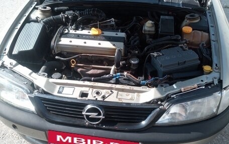 Opel Vectra B рестайлинг, 1996 год, 85 000 рублей, 2 фотография