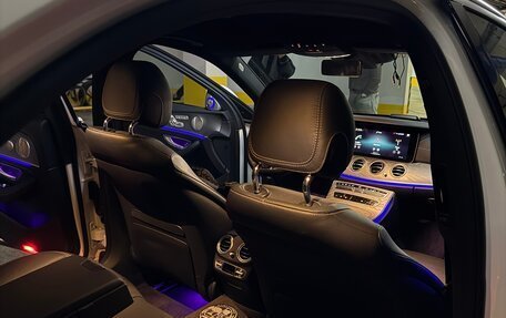 Mercedes-Benz E-Класс, 2022 год, 6 500 000 рублей, 16 фотография