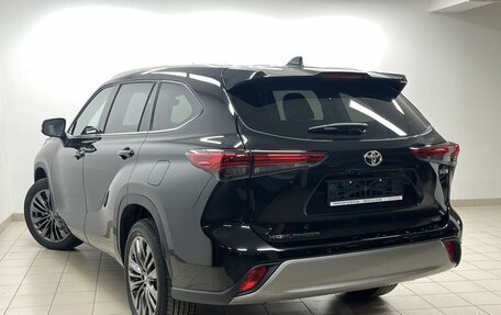 Toyota Highlander, 2025 год, 5 990 000 рублей, 6 фотография