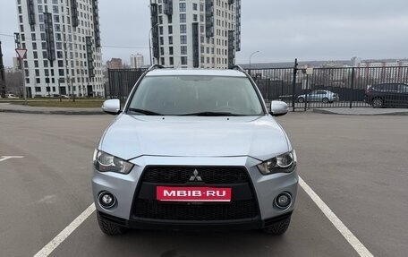 Mitsubishi Outlander III рестайлинг 3, 2010 год, 1 200 000 рублей, 1 фотография