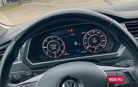 Volkswagen Tiguan II, 2018 год, 2 300 000 рублей, 12 фотография