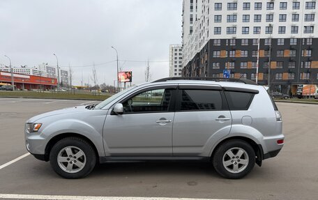 Mitsubishi Outlander III рестайлинг 3, 2010 год, 1 200 000 рублей, 3 фотография