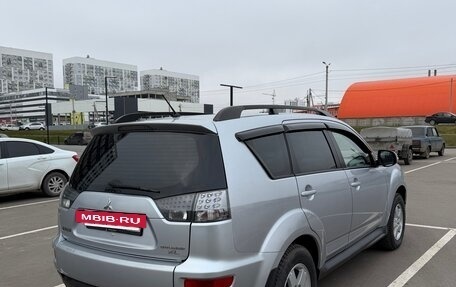 Mitsubishi Outlander III рестайлинг 3, 2010 год, 1 200 000 рублей, 6 фотография