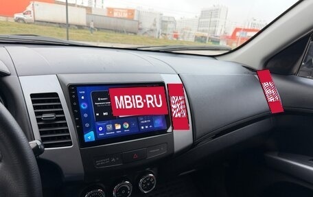 Mitsubishi Outlander III рестайлинг 3, 2010 год, 1 200 000 рублей, 22 фотография