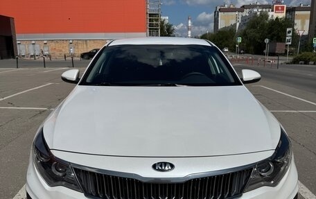 KIA Optima IV, 2018 год, 1 850 000 рублей, 2 фотография