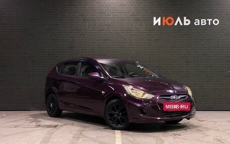 Hyundai Solaris II рестайлинг, 2011 год, 640 000 рублей, 4 фотография