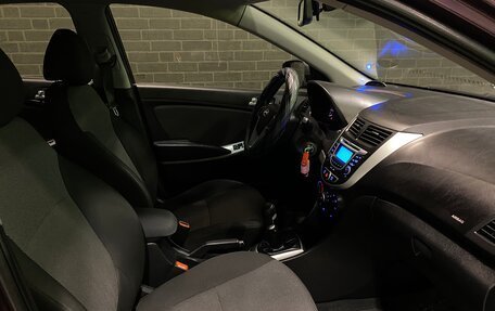 Hyundai Solaris II рестайлинг, 2011 год, 640 000 рублей, 11 фотография