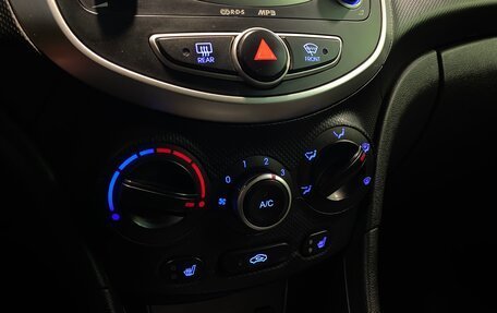 Hyundai Solaris II рестайлинг, 2011 год, 640 000 рублей, 14 фотография