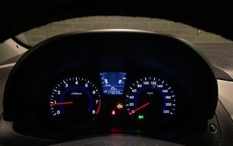 Hyundai Solaris II рестайлинг, 2011 год, 640 000 рублей, 21 фотография