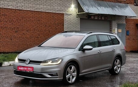 Volkswagen Golf VII, 2018 год, 1 970 000 рублей, 1 фотография