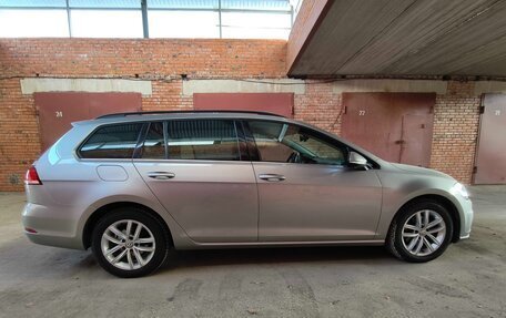 Volkswagen Golf VII, 2018 год, 1 970 000 рублей, 5 фотография