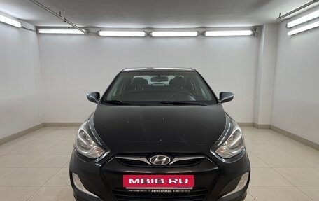 Hyundai Solaris II рестайлинг, 2012 год, 540 000 рублей, 2 фотография