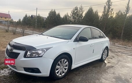 Chevrolet Cruze II, 2011 год, 471 000 рублей, 3 фотография