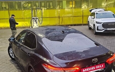 Toyota Camry, 2019 год, 1 850 000 рублей, 2 фотография