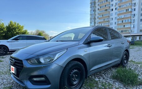 Hyundai Solaris II рестайлинг, 2017 год, 800 000 рублей, 8 фотография