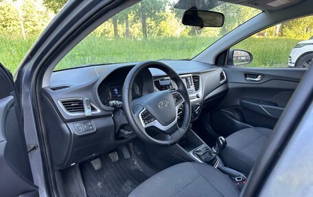 Hyundai Solaris II рестайлинг, 2017 год, 800 000 рублей, 16 фотография