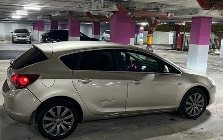 Opel Astra J, 2011 год, 520 000 рублей, 7 фотография