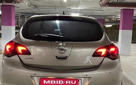 Opel Astra J, 2011 год, 520 000 рублей, 10 фотография