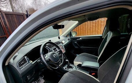 Volkswagen Tiguan II, 2018 год, 3 450 000 рублей, 7 фотография