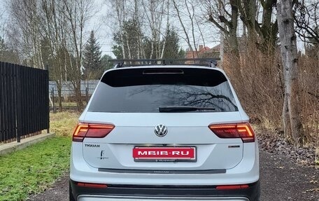 Volkswagen Tiguan II, 2018 год, 3 450 000 рублей, 4 фотография