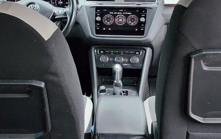 Volkswagen Tiguan II, 2018 год, 3 450 000 рублей, 23 фотография