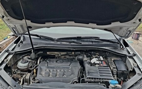 Volkswagen Tiguan II, 2018 год, 3 450 000 рублей, 25 фотография