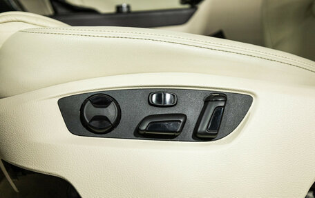 Volkswagen Touareg III, 2013 год, 3 129 898 рублей, 16 фотография