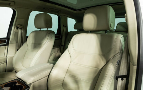 Volkswagen Touareg III, 2013 год, 3 129 898 рублей, 18 фотография