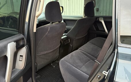 Toyota Land Cruiser Prado 150 рестайлинг 2, 2015 год, 2 850 000 рублей, 7 фотография