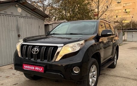 Toyota Land Cruiser Prado 150 рестайлинг 2, 2015 год, 2 850 000 рублей, 1 фотография