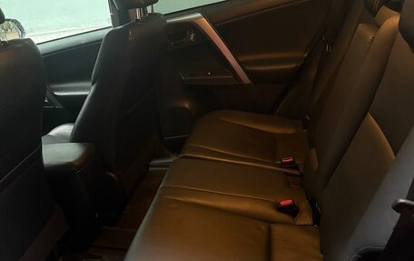 Toyota RAV4, 2017 год, 1 900 000 рублей, 6 фотография