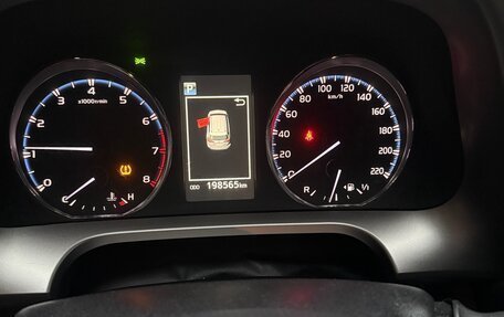 Toyota RAV4, 2017 год, 1 900 000 рублей, 4 фотография