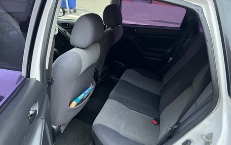 Toyota Matrix, 2002 год, 525 000 рублей, 10 фотография