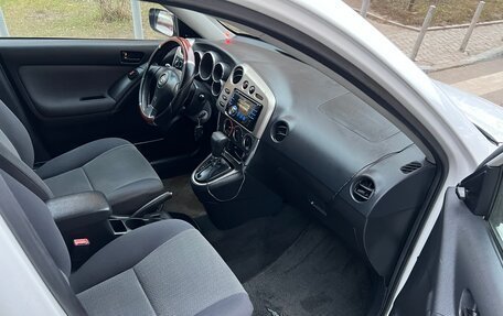 Toyota Matrix, 2002 год, 525 000 рублей, 13 фотография