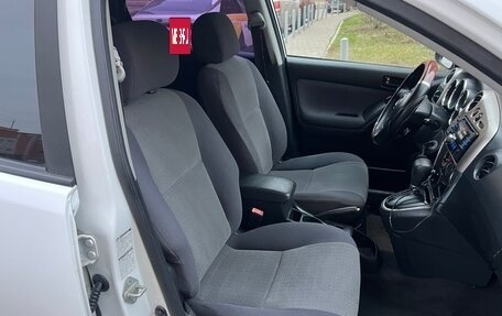 Toyota Matrix, 2002 год, 525 000 рублей, 14 фотография