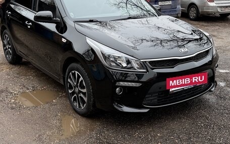 KIA Rio IV, 2019 год, 1 450 000 рублей, 2 фотография