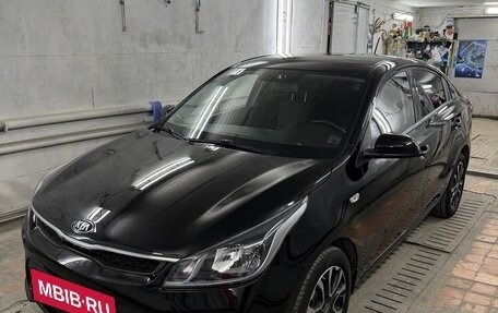 KIA Rio IV, 2019 год, 1 450 000 рублей, 9 фотография