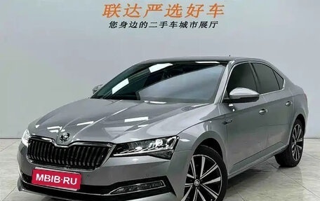 Skoda Superb III рестайлинг, 2025 год, 2 400 155 рублей, 1 фотография