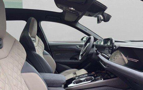 Audi A6, 2025 год, 17 000 000 рублей, 10 фотография