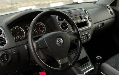 Volkswagen Tiguan I, 2010 год, 880 000 рублей, 5 фотография