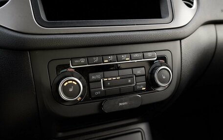 Volkswagen Tiguan I, 2010 год, 880 000 рублей, 9 фотография