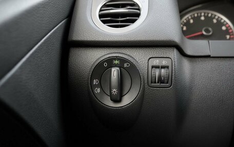 Volkswagen Tiguan I, 2010 год, 880 000 рублей, 11 фотография